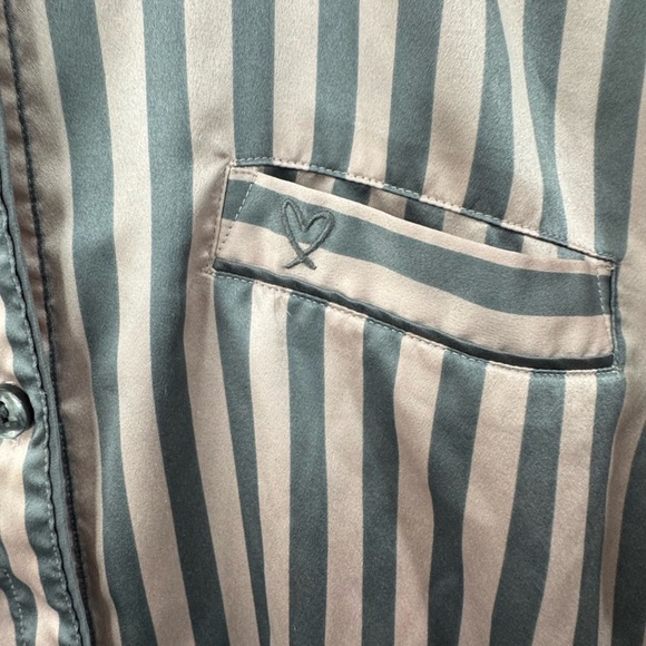 Victoria's Secret Gray and Pale Pink Striped Pajama Set - Picture 6 of 10